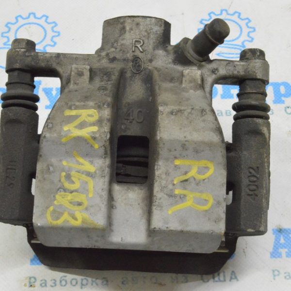 Суппорт задний правый Lexus RX350 RX450h 10-15 47830-0E020