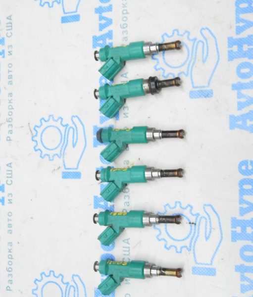 Форсунка (распылитель) Lexus RX350 RX450h 10-15 23209-0P010