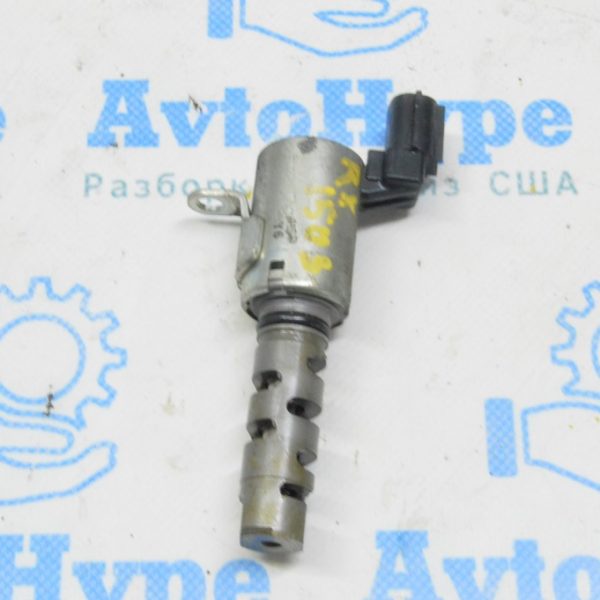 Клапан VVTi выпуск Lexus RX350 10-15 правый 153300P030