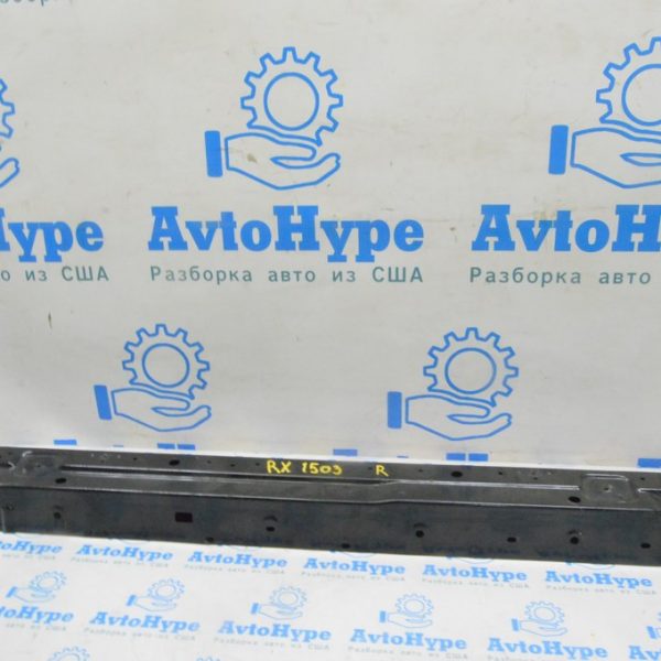 Распорка в багажнике Lexus RX350 RX450h 10-15 (03) примята 735300E021