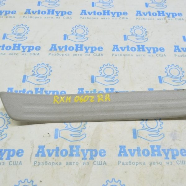 Накладка порога внешняя задняя правая Lexus RX300 RX330 RX350 RX400h 04-09 серая 67915-48050-B0