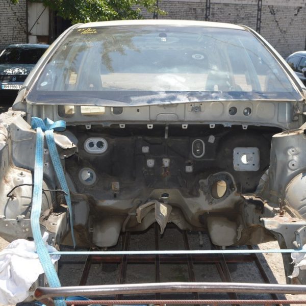 Лобовое стекло Lexus RX300 RX330 RX350 RX400h 04-09 (02) 56101-48241