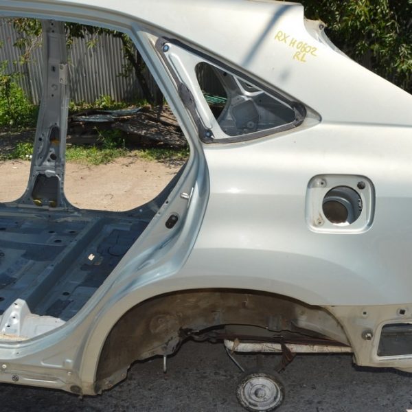 Четверть крыло задняя левая Lexus RX300 RX330 RX350 RX400h 04-09 (02) серебро 61612-48051