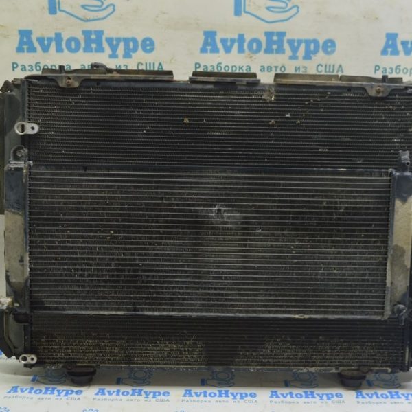 Кронштейн радиатора нижний левый Lexus RX400h 06-09 16535-0A090