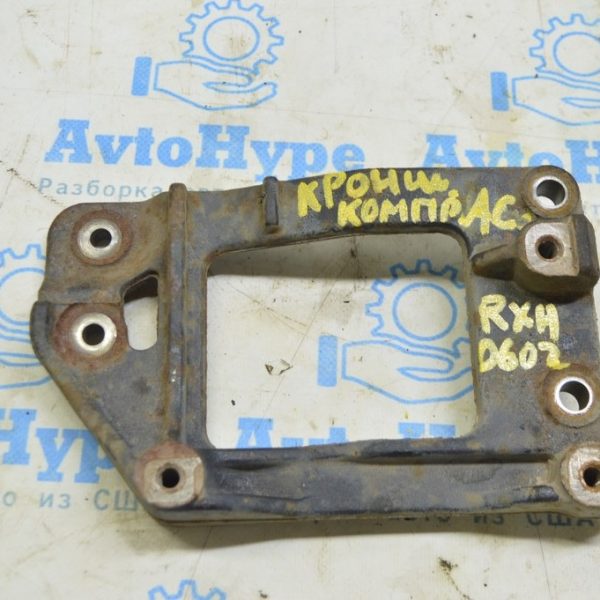 Кронштейн компрессора кондиционера Lexus RX400h 06-09 88431-48031