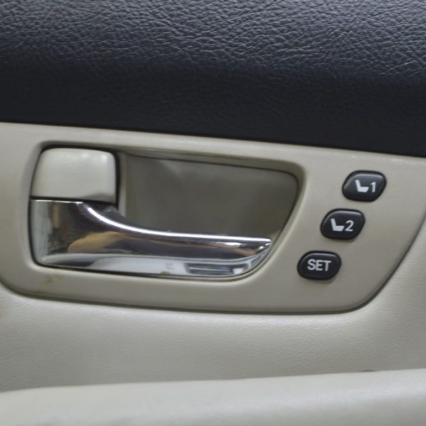 Кнопки памяти сиденья переднего левого Lexus RX300 RX330 RX350 RX400h 04-09 84927-48020