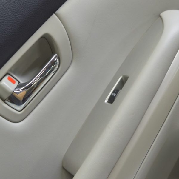 Ручка двери внутренняя задняя левая Lexus RX300 RX330 RX350 RX400H 04-09 серая 69208-48010-B0