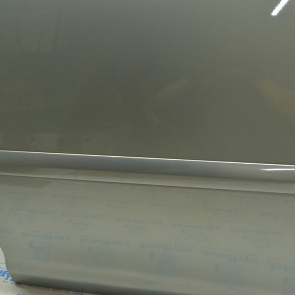 Накладка двери нижняя задняя левая Lexus RX300 RX330 RX350 RX400h 04-09 75076-48020-C0