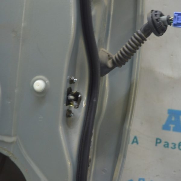 Ограничитель двери задней левой Lexus RX300 RX330 RX350 RX400h 04-09 68640-0E010