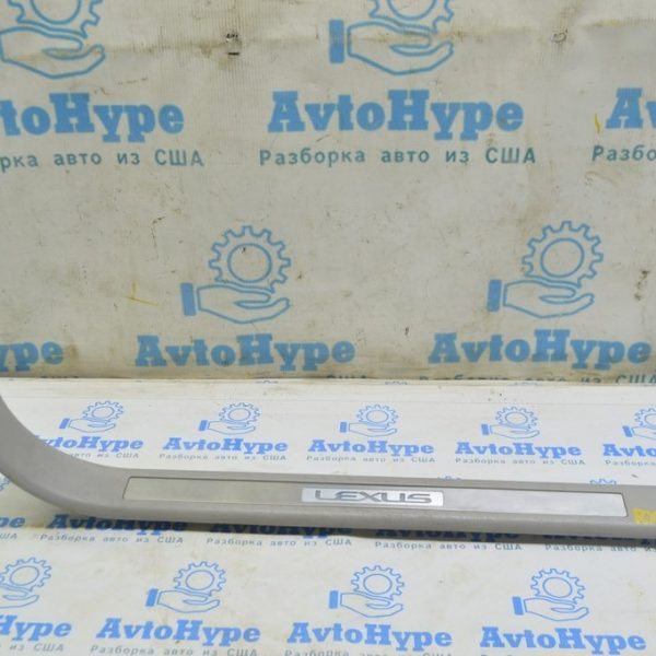 Накладка порога с подсветкой передняя левая Lexus RX300 RX330 RX350 RX400h 04-09 серая 67912-48050-B0
