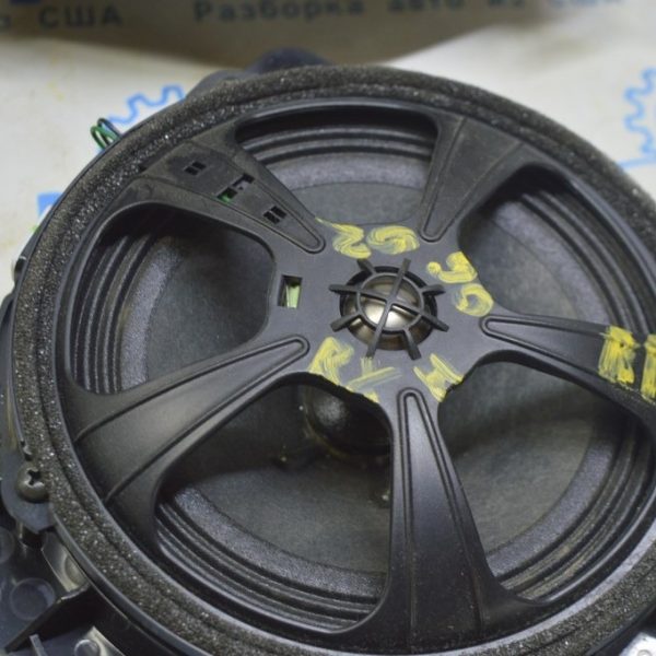 Динамик дверной задний правый Lexus RX300 RX330 RX350 RX400H 04-09 Mark Levinson 86160-0w570