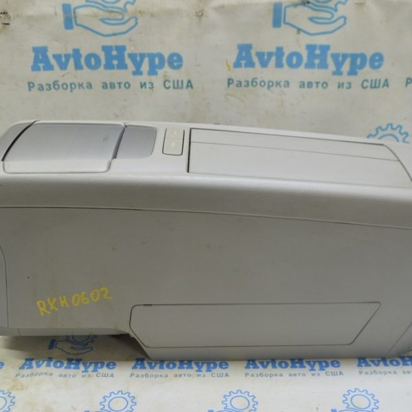 Консоль центральная подлокотник и подстаканники Lexus RX350 RX400h 04-09 серая (02) 58810-48170-A0