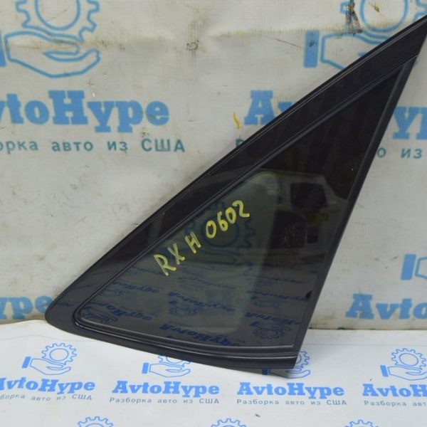 Форточка глухое стекло задняя правая Lexus RX300 RX330 RX350 RX400h 04-09 с молдингом 62710-48170