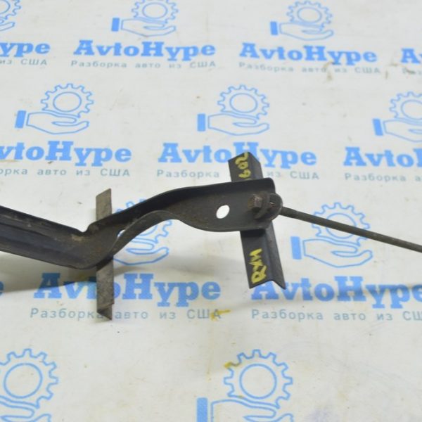 Крепление акб Lexus RX400h 06-09 74404-48050