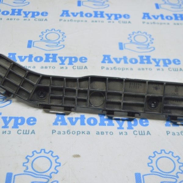 Крепление заднего бампера правое внешнее Lexus RX350 RX450h 10-15 52575-0E020