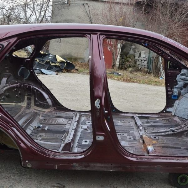 Стойка кузова центральная правая Lexus RX350 RX450h 10-15 бордовая,цвет 3S0 (02) на кузове 61311-0E040