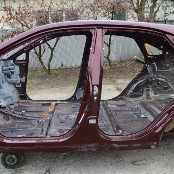 Стойка кузова центральная левая Lexus RX350 RX450h 10-15 бордовая,цвет 3S0 (02) на кузове 61312-0E040