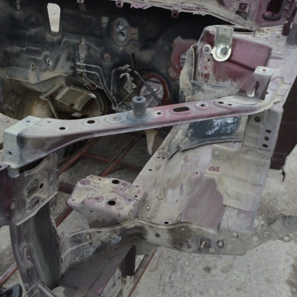 Планка телевизора ресничка левая Lexus RX350 RX450h 10-15 бордовая,цвет 3S0 (02) на кузове 53203-0E100