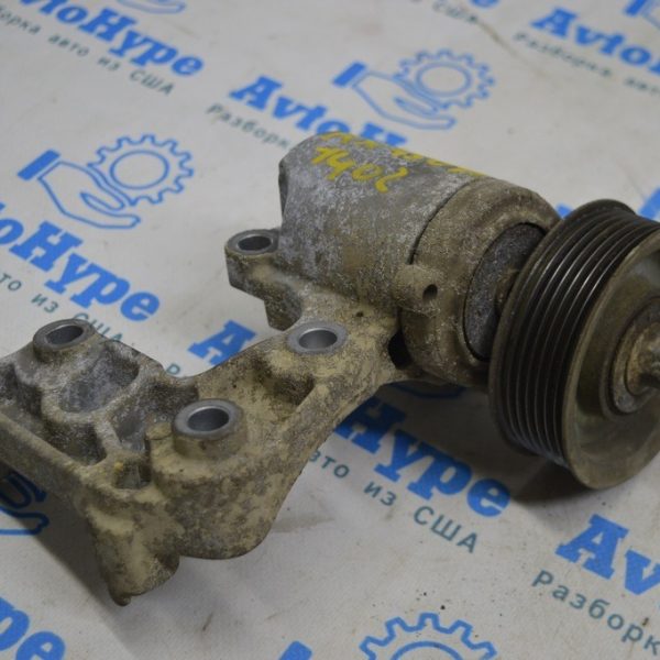 Кронштейн натяжителя приводного ремня Lexus RX450h 10-15 (02) 16620-31080