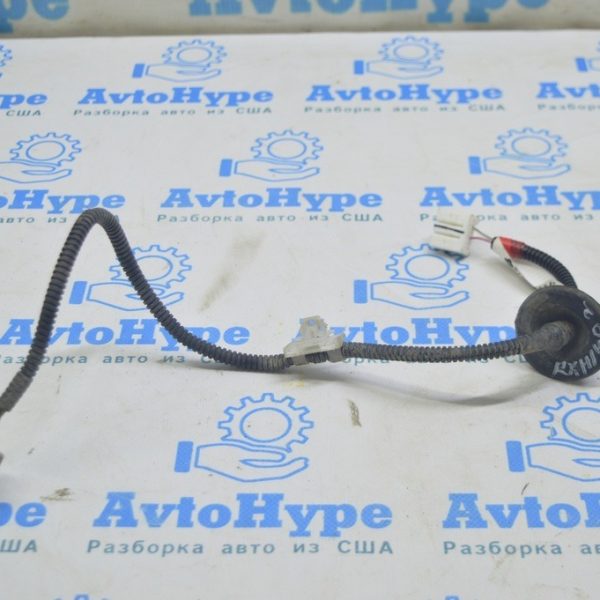Провод с салона наружу Lexus RX450h 13-15 (02) 82182-48040