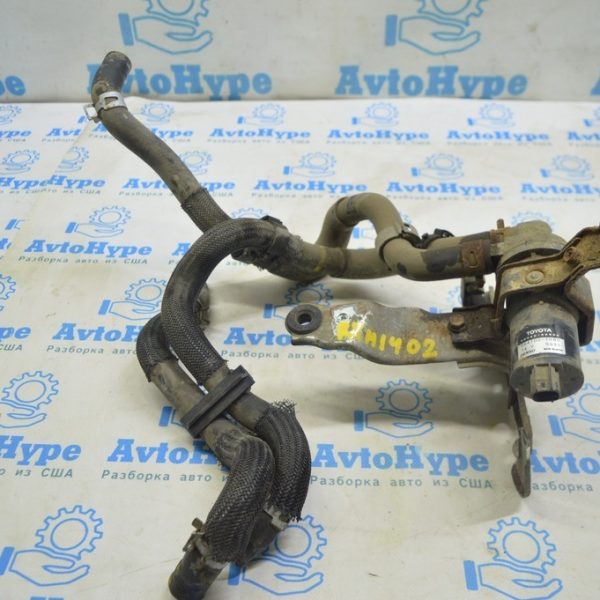 Насос системы охлаждения Lexus RX350 RX450h 10-15 064100-1080