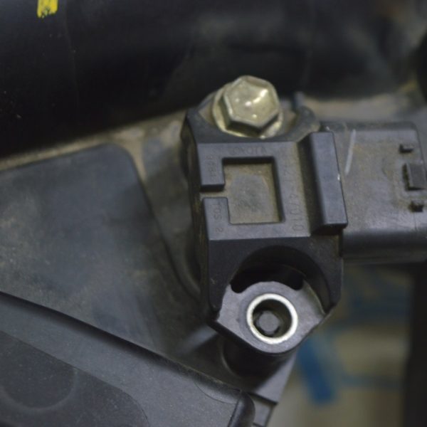 Map Sensor Lexus RX450h 16-22 во впускном коллекторе (01) 88421-47010