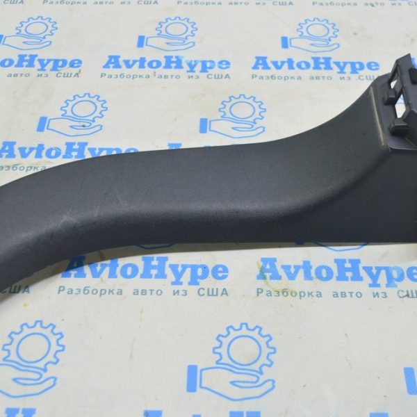 Накладка проема багажника правая Lexus RX350 RX450h 16-22 черная 6475348040C0