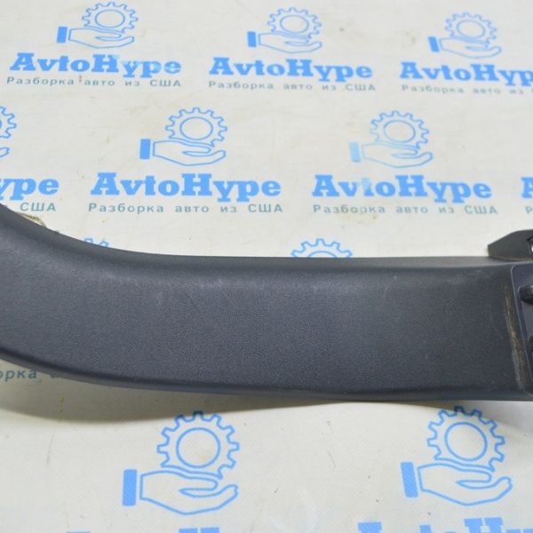 Накладка проема багажника левая Lexus RX350 RX450h 16-22 черная 6475448040C0