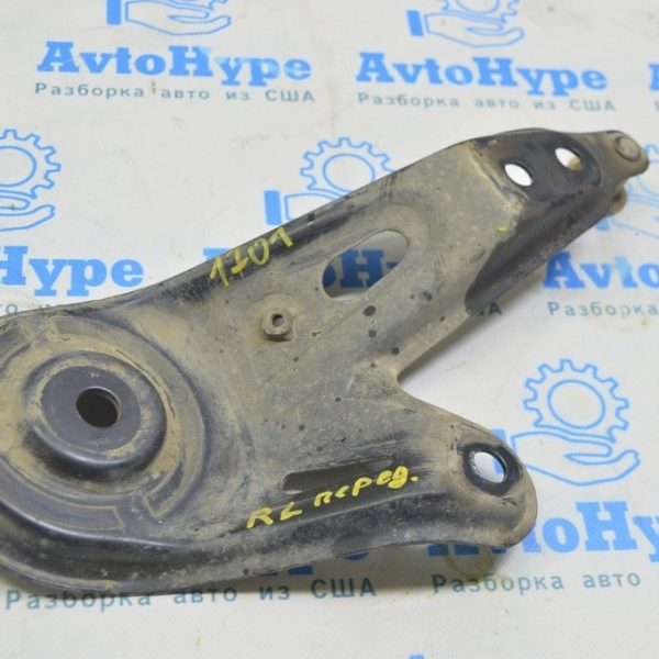 Лопух переднего подрамника задний левый Lexus RX350 RX450h 16-22 51023-0E010