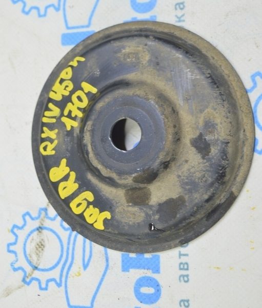 Шайба заднего подрамника правая Lexus RX450h 16-22 AWD 53653-0E010