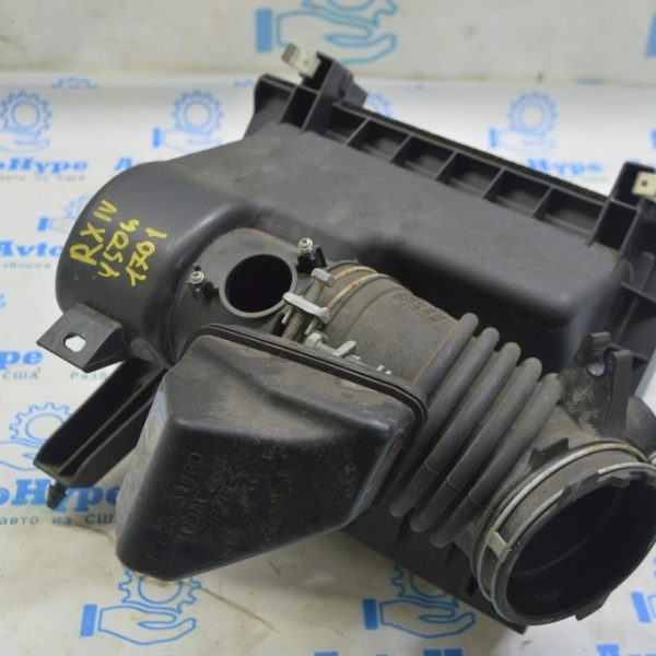 Воздуховод на коллектор Lexus RX450h 16-22 с резонатором (01) 17881-31410