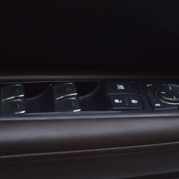 Управление стеклоподъемником перед лев Lexus RX350 RX450h 16-22 черн с хром,автосклад зер (02) 84040-0E090