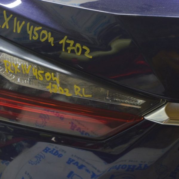 Фонарь внутренний дверь багажника левый Lexus RX350 RX450h 16-22 (02) 81590-0E090