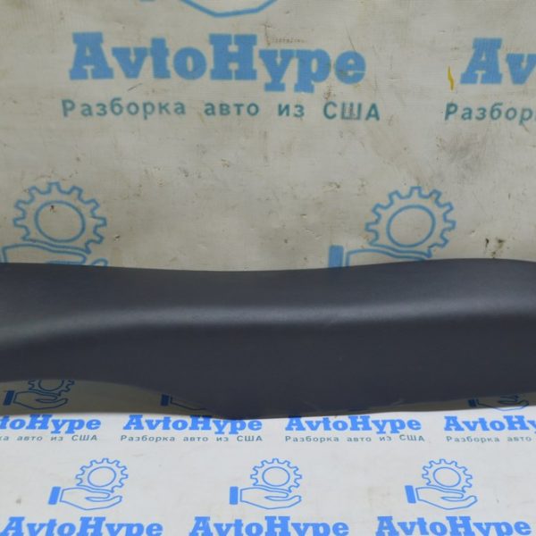 Вставка накладки задней стойки нижняя правая Lexus RX350 16-22 кожа черная (02) надрыв 62525-0E030-C0