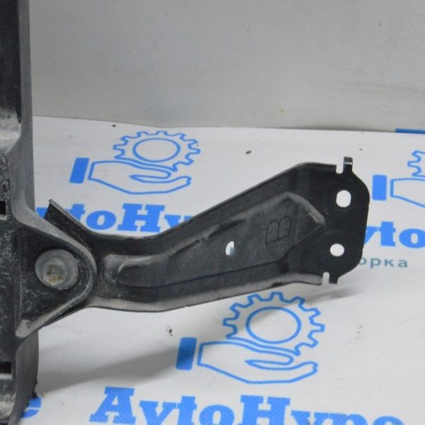 Кронштейн жалюзи правый Lexus RX 350/350h/500h 23- 53188-0E020