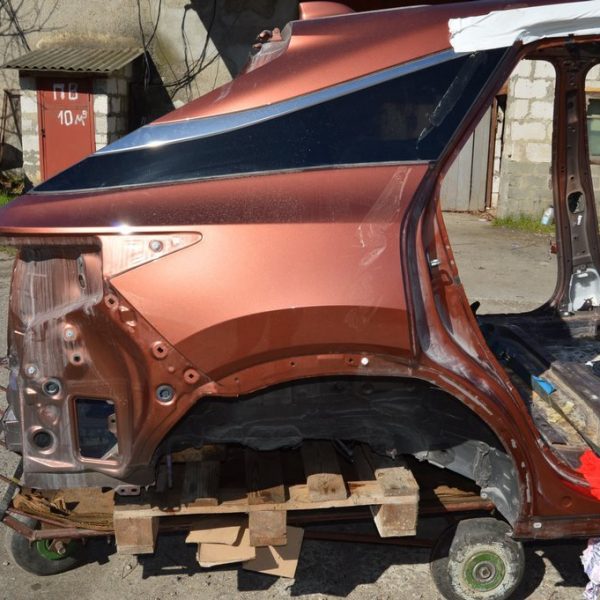 Скоба замка двери зад прав Lexus RX 350/350h/500h 23- 69410-33030