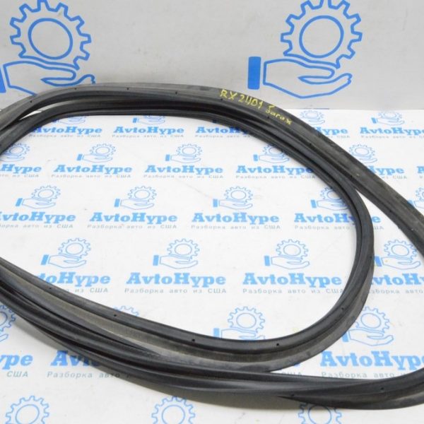 Уплотнитель (резина) двери багажника Lexus RX 350/350h/500h 23- 67881-0E140