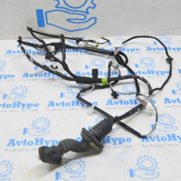 Проводка двери зад лев Lexus RX 350/350h/500h 23- 82154-0E330
