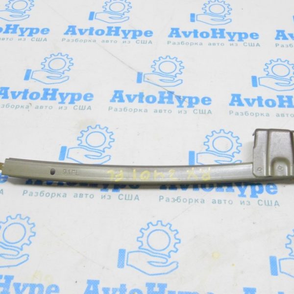 Направляющая стекла двери перед лев Lexus RX 350/350h/500h 23- задняя 67404-0E110