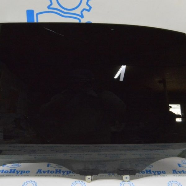 Стекло двери зад лев Lexus RX 350/350h/500h 23- 68104-0E200