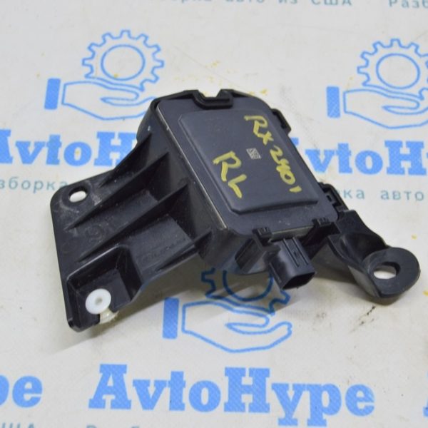 Кронштейн датчика слепых зон BSM задний левый Lexus RX 350/350h/500h 23- 88171-0E020