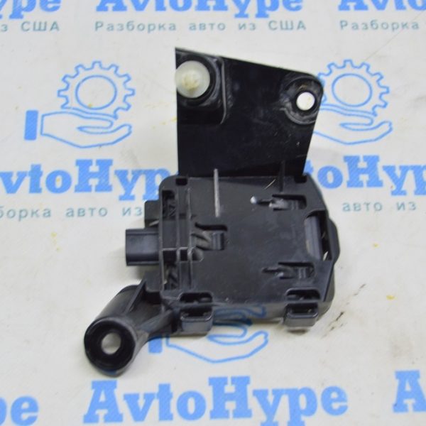 Кронштейн датчика слепых зон BSM задний правый Lexus RX 350/350h/500h 23- 88161-0E020