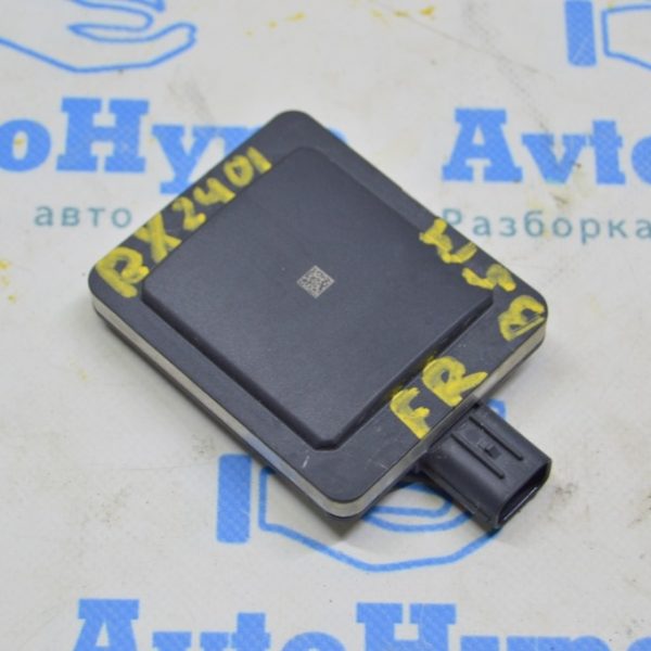 Датчик слепых зон BSM передний правый Lexus RX 350/350h/500h 23- (01) 882B1-0E010