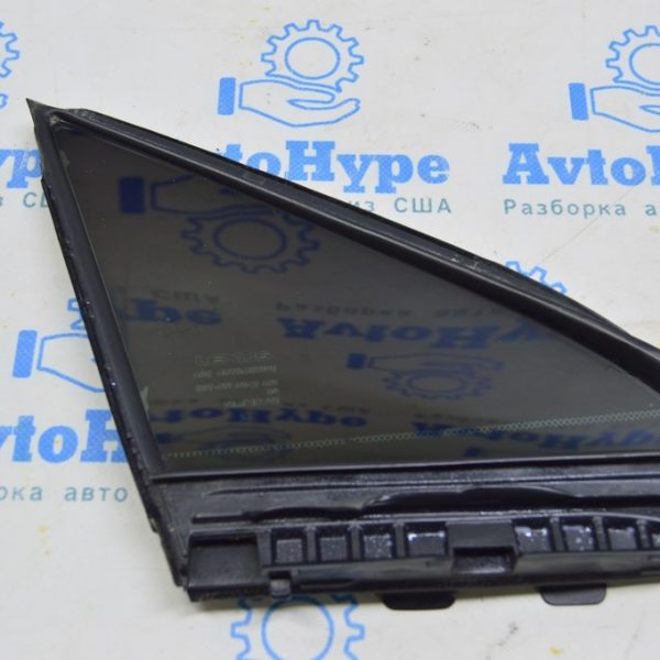 Стекло двери треугольник перед прав Lexus RX 350/350h/500h 23- 68125-0E040
