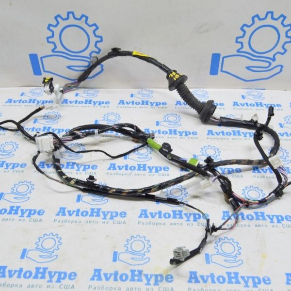 Проводка двери перед лев Lexus RX 350/350h/500h 23- (01) 82152-0EA70