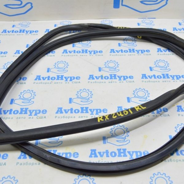 Уплотнитель дверного проема зад лев Lexus RX 350/350h/500h 23- 62332-0E130