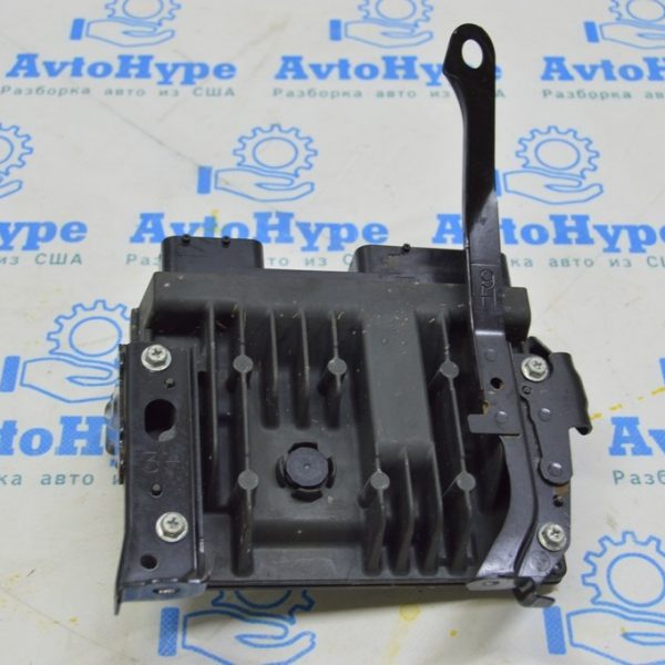 Кронштейн блока ECU компьютер двигателя Lexus RX 350h 23- 89668-0E200