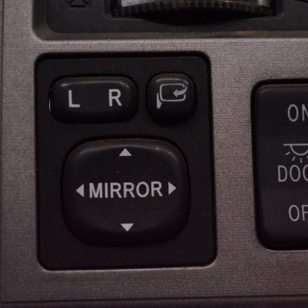 Управление зеркалами Toyota Sequoia 2008-2022