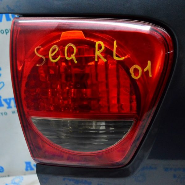 Фонарь внутренний (крышка багажника) левый Toyota Sequoia 2008-2016 (01) 815900c030