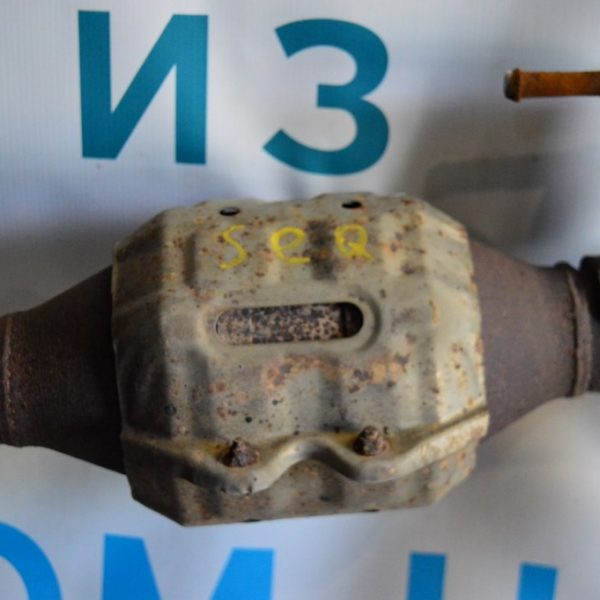 Приемная труба с катализаторами лев Toyota Sequoia Tundra 2008-2022 4.6 5.7 первая 174500s010